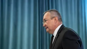 Ciucă, limbaj dublu despre primarii traseişti