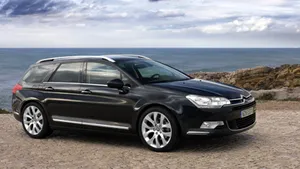 Citroën lansează în luna septembrie modelul C5 în România