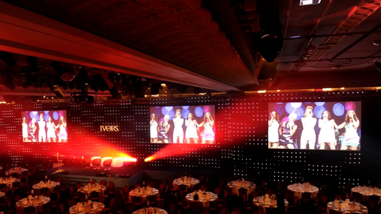 Adele, desemnată compozitoarea anului la gala Ivor Novello Awards 2012
