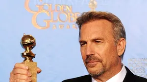 GLOBURILE DE AUR 2013: Kevin Costner a mulţumit României în discursul său