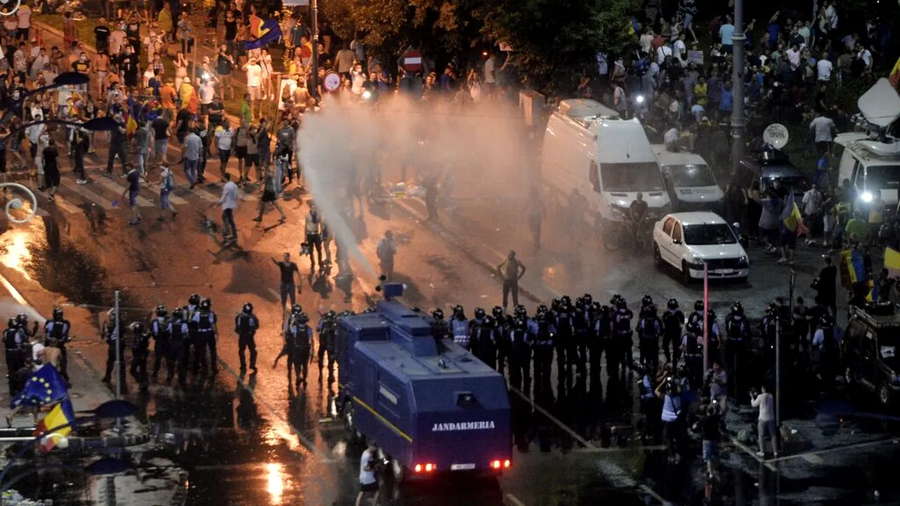 Dosarul 10 August. Foștii șefi ai Jandarmeriei, achitați în primă instanță
