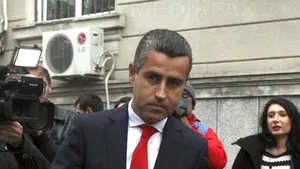 Remus Truică, luat de acasă de poliţişti, după ce a fost condamnat la 7 ani de închisoare