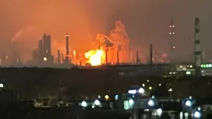 Incendiu la o rafinărie de petrol din Rusia, provocat de probleme tehnice