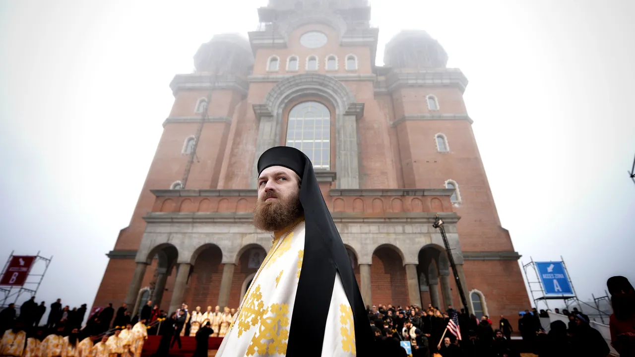 Catedrala Mântuirii Neamului a doborât un record: are cel mai mare iconostas ortodox din lume