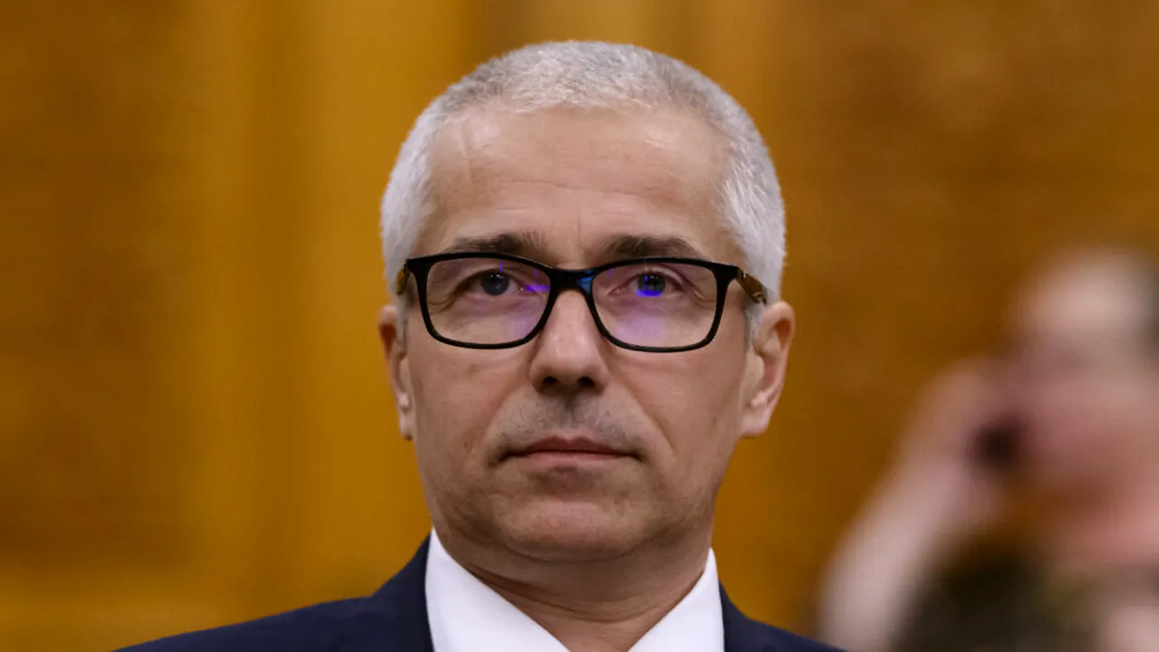 „Războiul USR cu integritatea capătă accente penibil-paroxistice”. Radu Marinescu, răspuns pentru USR