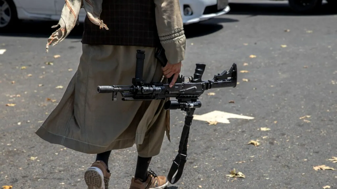 Schimburi de focuri intense între Pakistan și Afganistan