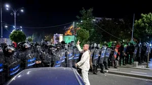 Cătălin Paraschiv, „fantoma în alb” de la protestul din 10 august, vrea să se pensioneze 