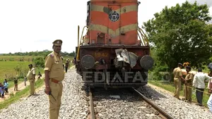 Douăzeci de morţi în urma unei coliziuni între un tren şi o ricşă cu motor, în India