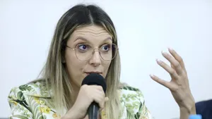 Buzoianu, atac dur după votul privind centralele pe cărbune: „O soluție la o situație de criză nu poate crea o criză mai mare”