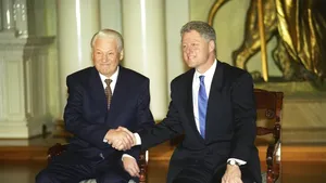 Cât de aproape a fost Rusia de aderarea la NATO? Documente desecretizate recent arată o discuție între Elțîn și Bill Clinton