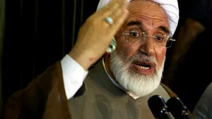 Cotidianul reformatorului iranian Mehdi Karubi a fost suspendat de justiţie