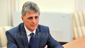 Duşa: Când se aduce ofensă simbolurilor statului român trebuie luate măsuri dure în acest sens