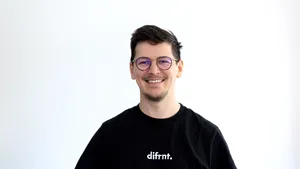 INTERVIU EXCLUSIV | Robert Vîja, cofondator Geoflux:  „În câțiva ani nu va mai conta primul rezultat din Google”. Cum schimbă AI regulile internetului