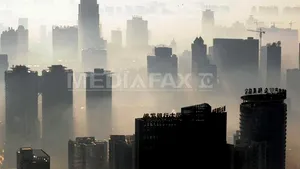 Tentativă de sinucidere în grup, la Beijing: Cel puţin zece persoane au înghiţit pesticid