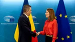 Sorin Grindeanu, la Bruxelles: Urmărim cu îngrijorare semnalele de apropiere dintre partidul premierului și George Simion / Mesajul Robertei Metsola