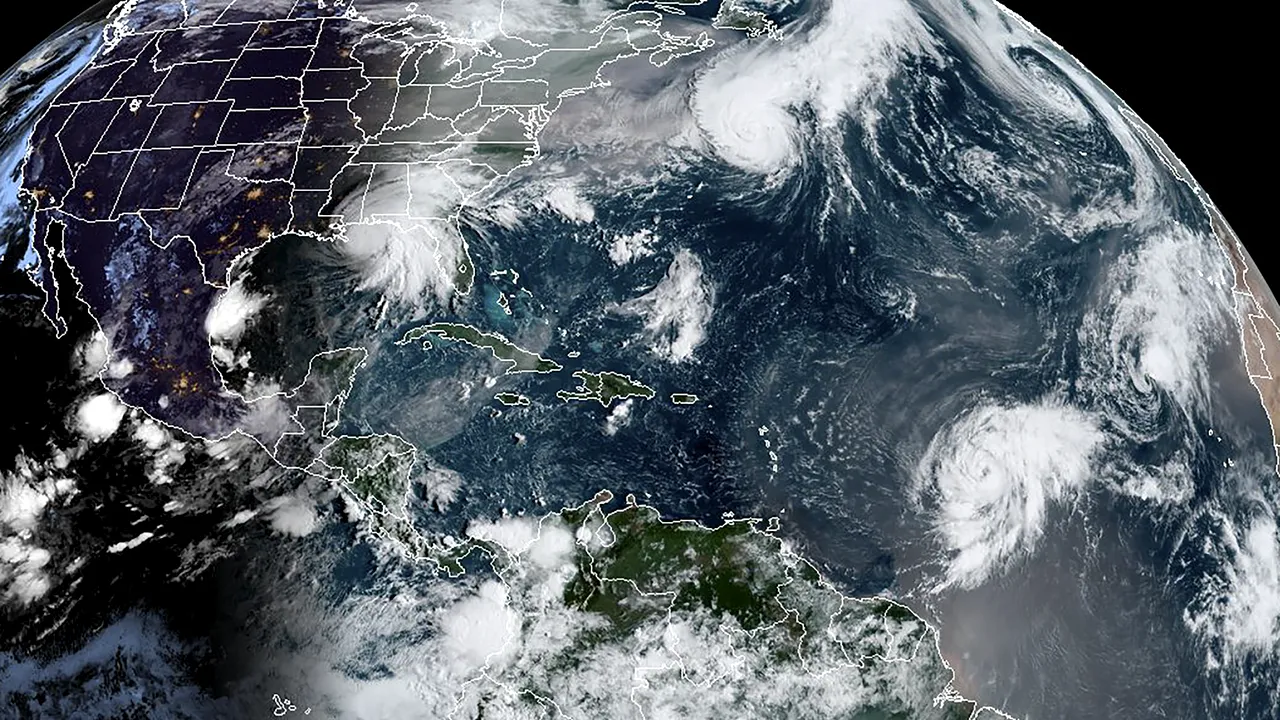 Organizaţia Meteorologică Mondială rămâne fără nume pentru furtunile tropicale