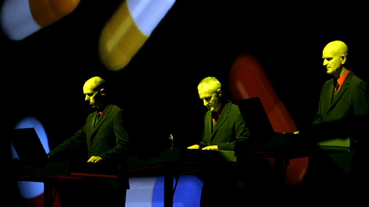 Kraftwerk concertează la Bucureşti (Video)