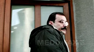 Dezvăluirea pretinsei calităţi a diplomatului Păun de agent acoperit i-ar fi distrus cariera