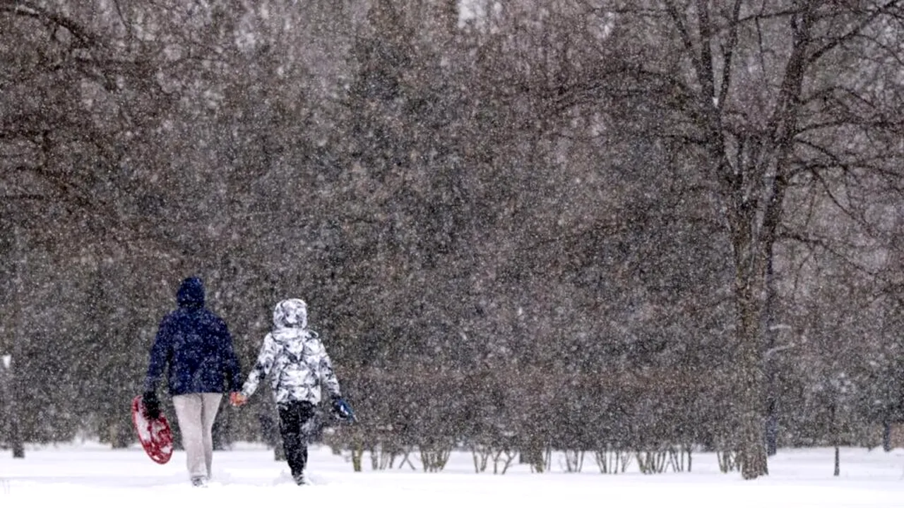 Patru zile de viscol, polei și ninsori. Rafale de 130 km/h în Carpați