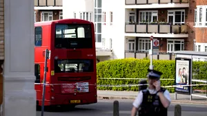 Doi români sunt condamnați la închisoare pentru înjunghierea unui jurnalist la Londra
