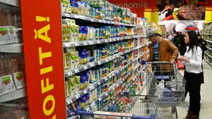 Propunere: Supermarketurile să doneze unor ONG-uri umanitare alimentele aflate la expirare