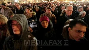 Circa 10.000 de oameni, inclusiv Angela Merkel, la un miting contra terorismului desfăşurat la Berlin - FOTO