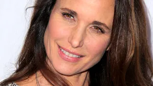 Andie MacDowell, apariţie inedită la un eveniment. Cum arată vedeta din 