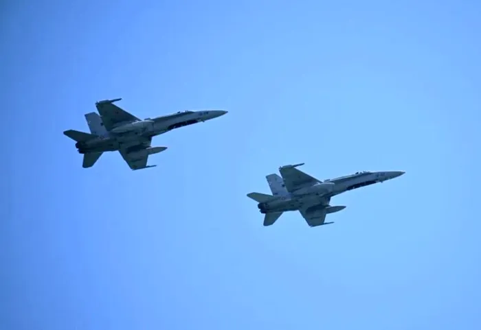 SOCIAL Noapte albă în nordul Tulcei. Avioane F-18 spaniole au decolat de la Mihail Kogălniceanu