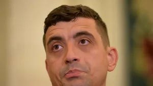 George Simion, dosar penal pentru că a condus un autoturism având permisul de conducere suspendat / UPDATE: Dosarul a fost clasat