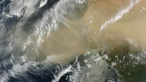 Ministerul Mediului anunţă că o masă de aer încărcată cu praf de origine sahariană este deasupra României