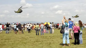 Peste două mii de persoane au asistat la mitingul aviatic de la Ghimbav - VIDEO, GALERIE FOTO