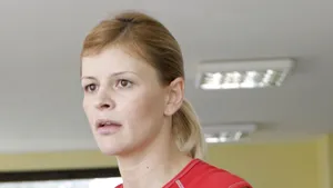 Soţul cântăreţei Sanda Ladoşi şi alte şase persoane, reţinuţi pentru evaziune de patru milioane euro