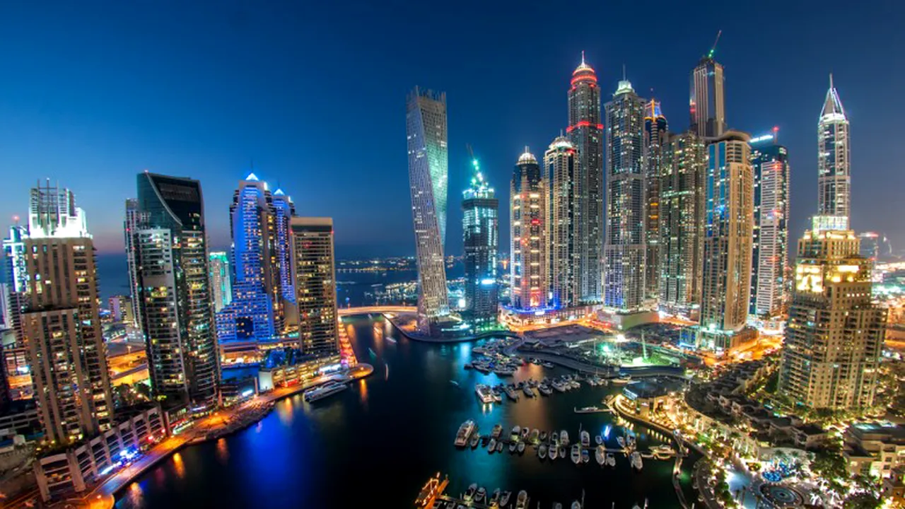 Dubai a început construcţia celei mai înalte clădiri din lume: Burj Khalifa va fi în curând istorie - VIDEO