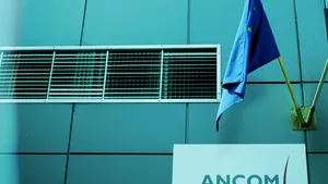 ANCOM blochează apelurile false care se dau drept bănci și instituții