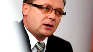 Şeful Poliţiei Române a dispus verificări privind arma lui Vlădan şi plângerile împotriva lui
