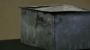 VIDEO | O capsulă a timpului a fost deschisă după mai bine de un secol. Ce obiecte au lăsat în urmă oamenii din 1887 pentru urmaşii lor