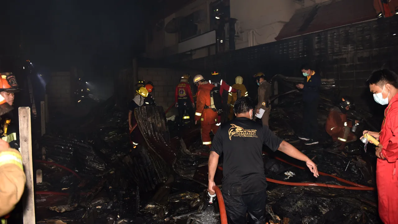 Dezastru în Thailanda după ce un depozit de artificii a explodat. Bilanţul tragediei se ridică la peste o sută de răniţi