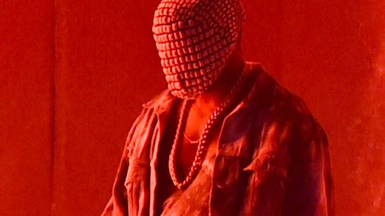 Kanye West a fost huiduit în timpul unui concert la Londra
