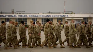 România, informată de SUA cu privire la retragerea unor trupe americane | Budapesta ne poartă de grijă: ”Va pierde România protecția americană?” | Moșteanu: Aș fi vrut să nu fie așa. | Reacții și din opoziție. Simion: V-am spus