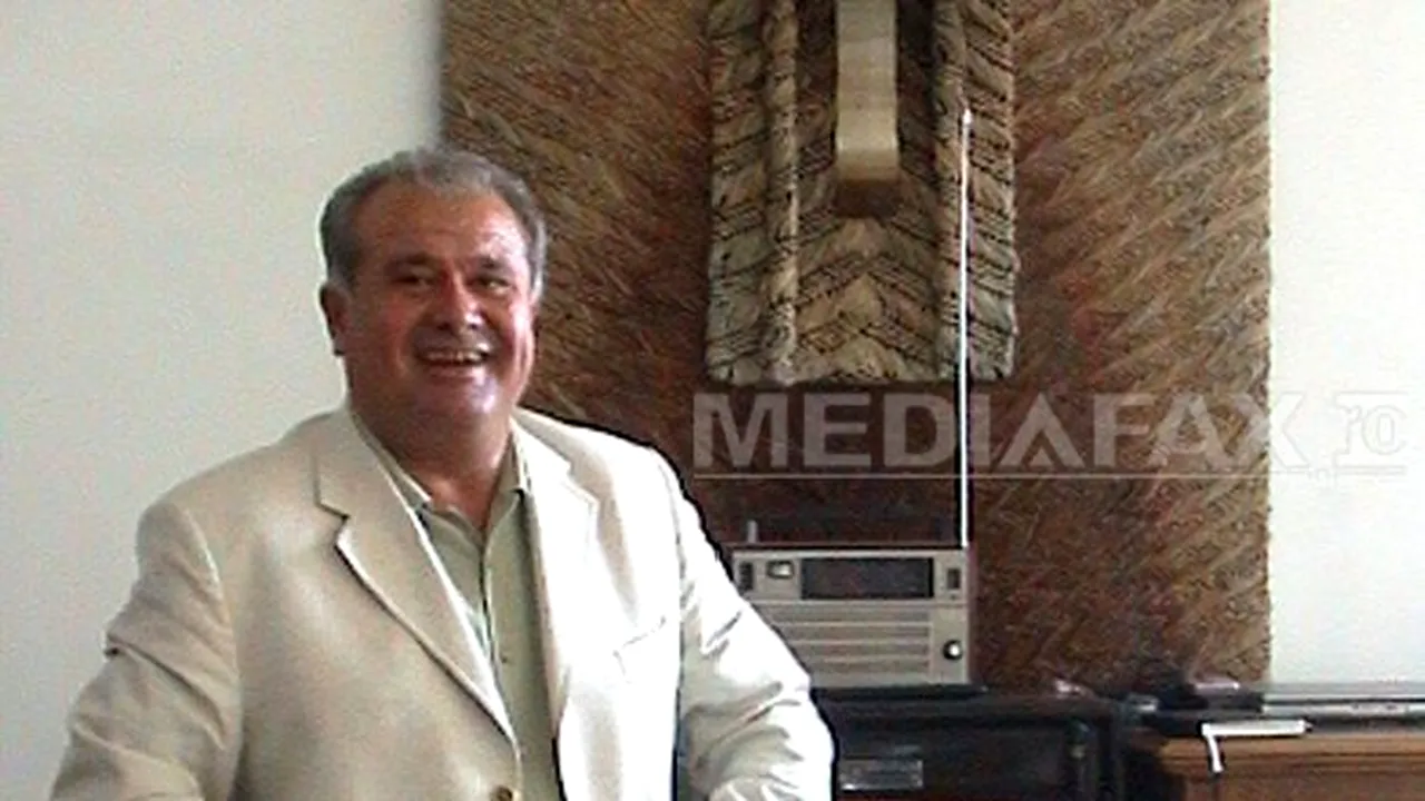 ALEGERI LOCALE 2012 - Preşedintele CJ Gorj candidează la un nou mandat. Contracandidat - Şeful Asociaţiei Judeţene de Fotbal