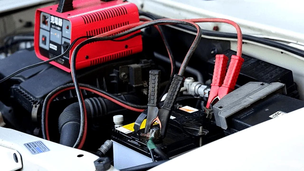 În Cât Timp Se Încarcă O Baterie Auto La Redresor? Descoperă Cel Mai Bun Redresor Auto