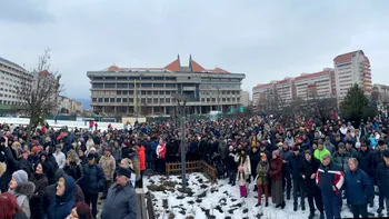 SOCIAL Peste 2.000 de persoane au protestat la Miercurea Ciuc față de majorarea taxelor și impozitelor