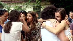 Ponta i-a felicitat pe absolvenţii Liceului francez: Sper ca Poliţia să nu verifice şi aici rezultatele