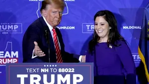 Donald Trump o numeşte pe Elise Stefanik la ONU. În trecut, congresmena a acuzat organizaţia mondială de antisemitism


