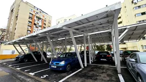 Prima parcare publică dotată cu panouri fotovoltaice în Sectorul 4