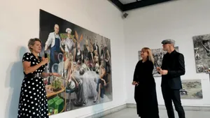 Expoziția de pictură „Data Mundi [error 500]” - o critică a societății digitale, la Timișoara