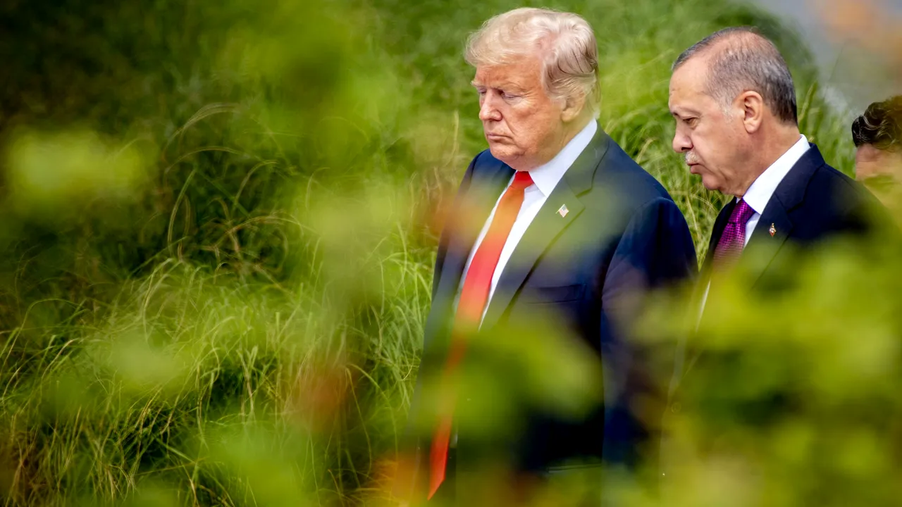 Recep Tayyip Erdogan îl acuză pe Donald Trump că nu şi-a respectat angajamentul privind mutarea miliţiilor kurde