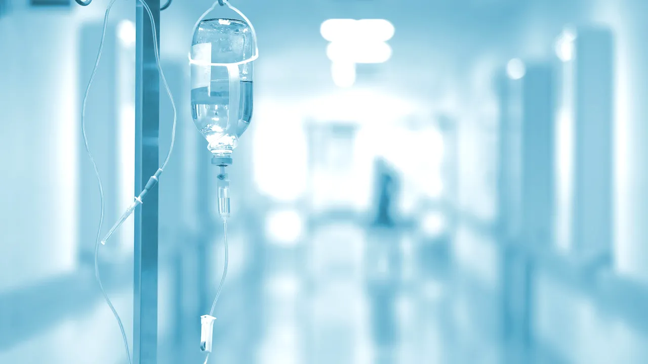Sute de persoane au ajuns la spital după o scurgere de clor gazos în Iran