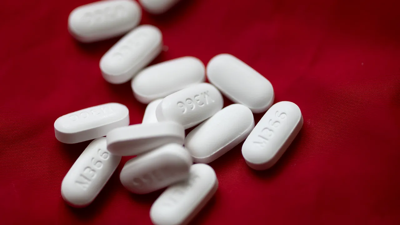Aproape 300.000 de femei din Anglia vor primi un medicament care poate reduce riscul de cancer de sân