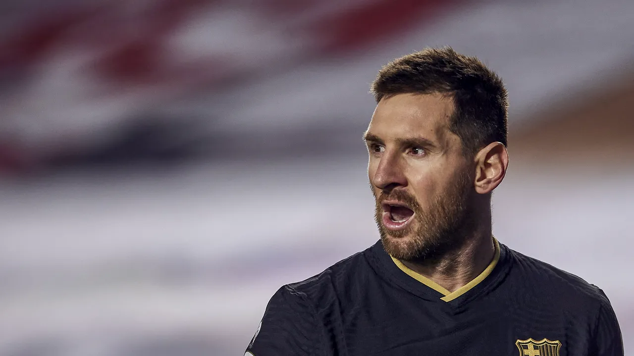 Manchester City a schimbat tactica de convingere a lui Messi. Englezii aşteaptă să-i expire contractul cu Barcelona